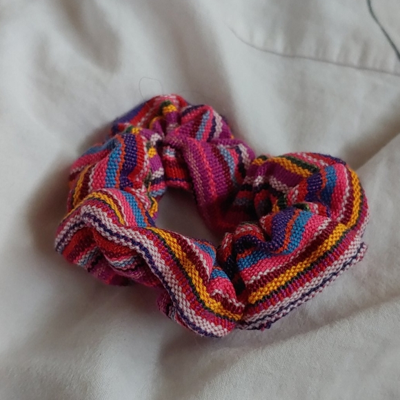 Scrunchies - Picture 5 of 6
